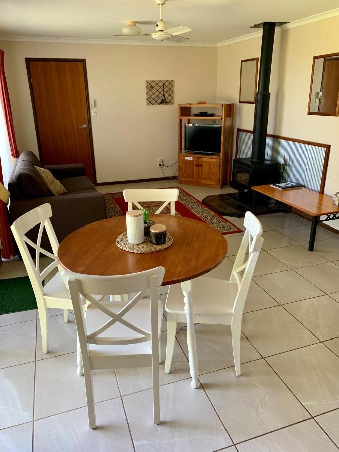 Montville Holiday Apartments Esterno foto